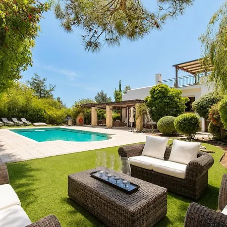 Luxury With Private Pool Aphrodite Hills וילה *