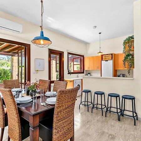 וילה Luxury With Private Pool Aphrodite Hills קוקליה